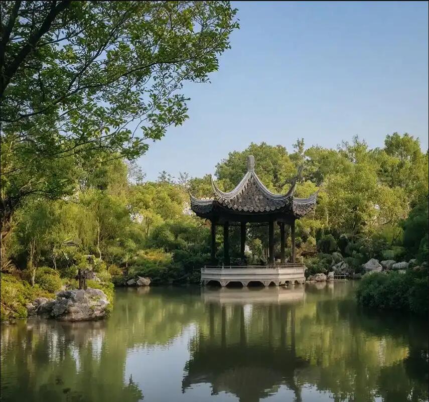 琼山之瑶餐饮有限公司